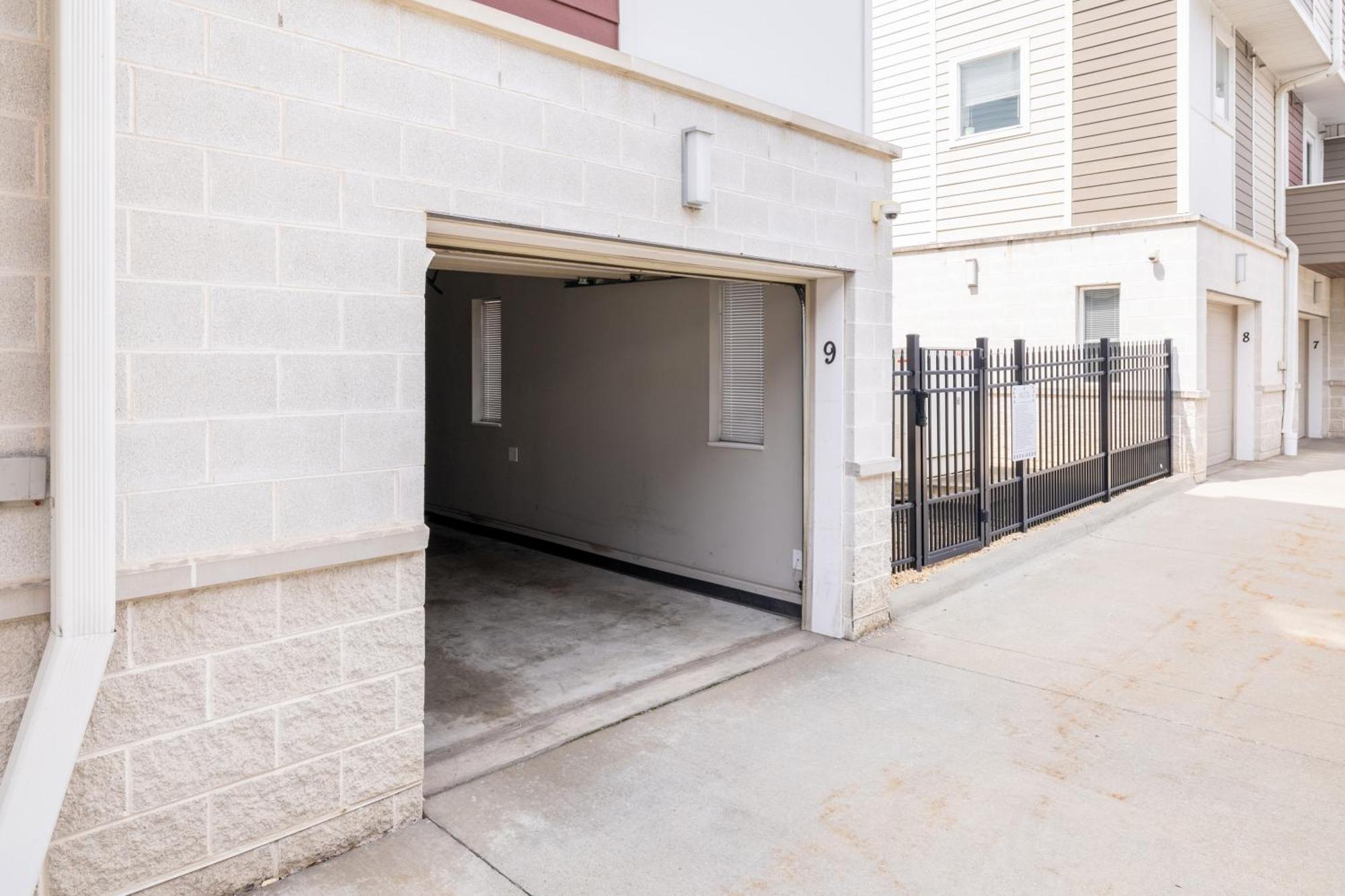 Luxury Downtown Townhome Private Garage Unit 9 Cleveland Dış mekan fotoğraf